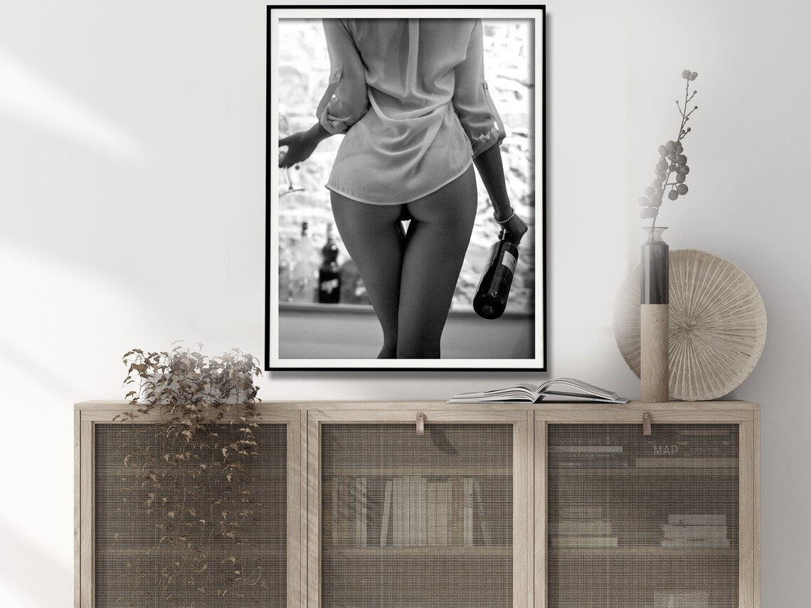 NNEDSZ Wall Art 100cmx150cm Woman Drinking Wine , Black and White, Black Frame Canvas